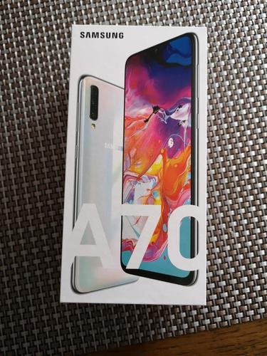 Samsung galaxy A70 