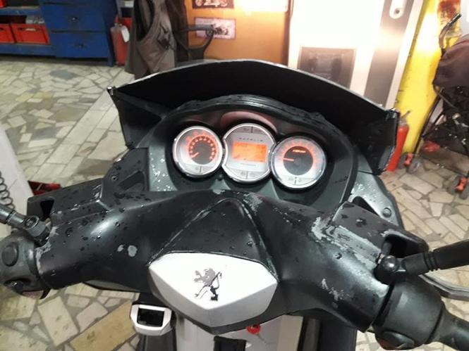 Prodajem MOTOR Satelis 125