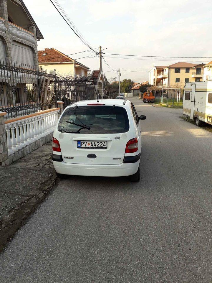 RENO-SENIK-1-9-DCI-DIZEL-KIL-75-GOD-2000-AUTO-OCUVANO-ODLICN