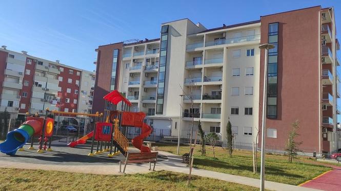 Izdaje se stan na dan ili duže, Ljubovic