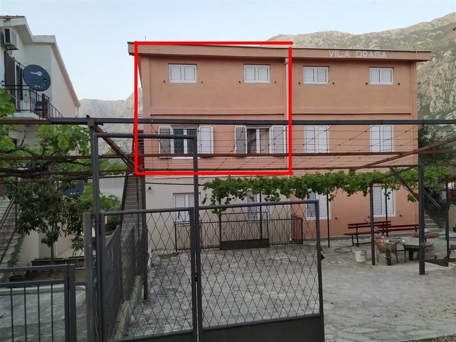Prodajem dva apartmana Kotor-Prcanj