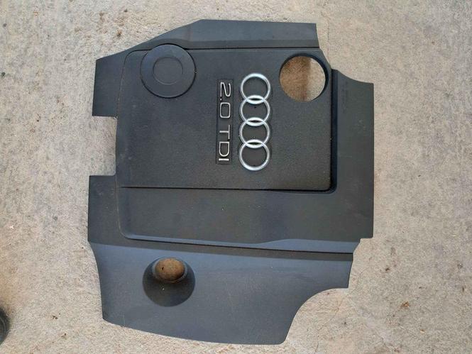 Plastika motora Audi A4  16v b7