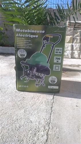 Elektricna masina za oranje vrtova