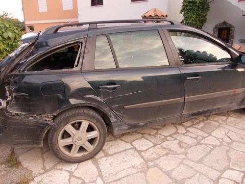 Renault Laguna Karavan -01
