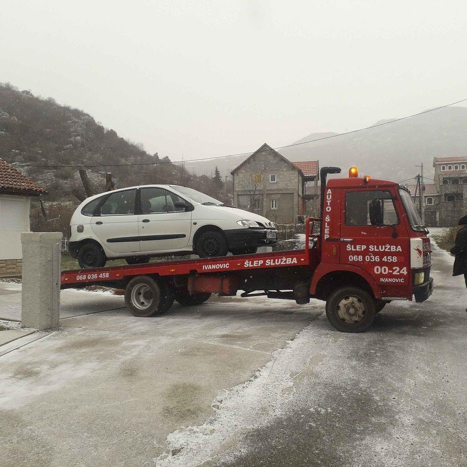 Auto-slep-Ivanovic-068036458-24H