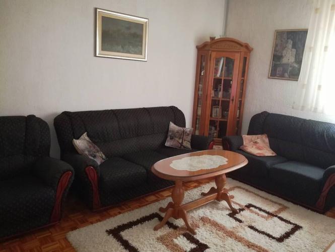 PRODAJA, DVOSOBAN PREKO MORACE