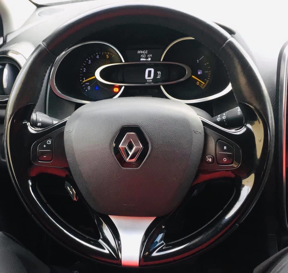 RENAULT-CLIO-1-5-dci-AUTOMATIK---2015