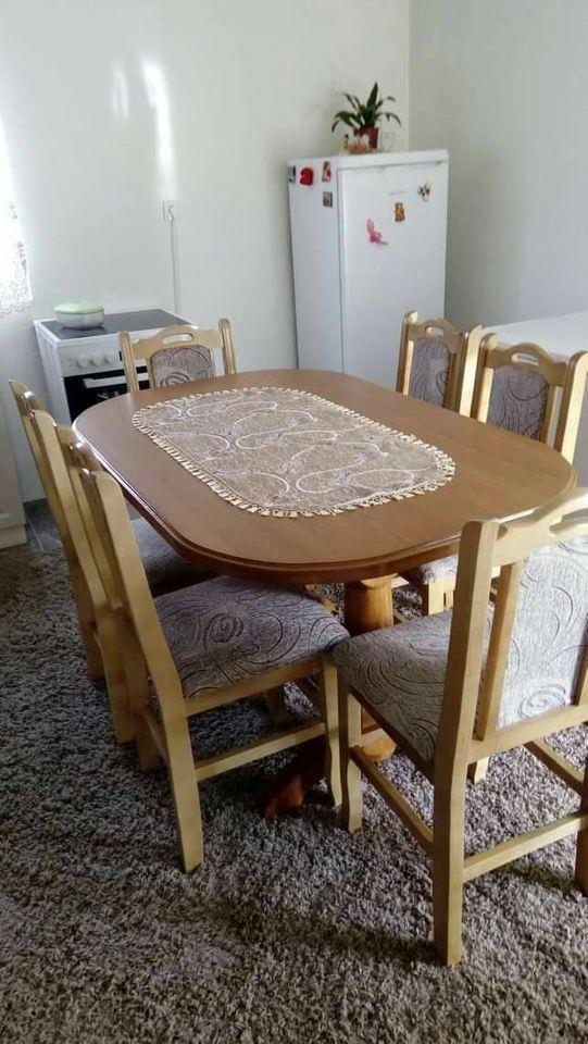 Stolovi-i-stolice