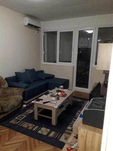 PRODAJA, JEDNOSOBAN KOD GINTASA