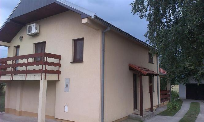 Hitno dvije nove kuce u Niksicu