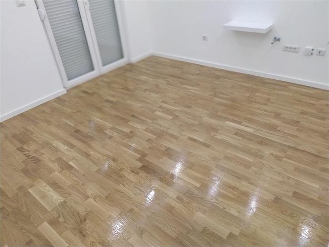 Prodajem Stan Stari Aerodrom