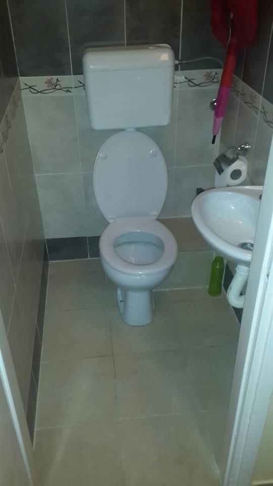 Trosoban-stan-97-m2--I-sprat-Bloku-5-Cijena-90000-