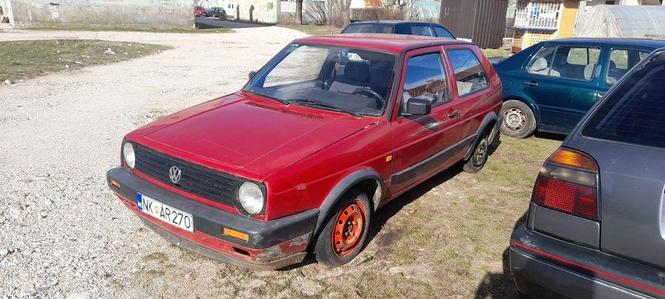 Skoljka kao boca...motor okrenuo lezaje...kompletan 250e..ko
