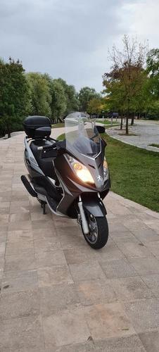 Peugeot satelis 400cc 2010god