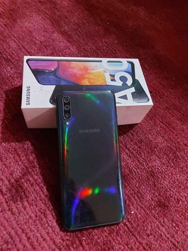 SAMSUNG GALAXY A50
