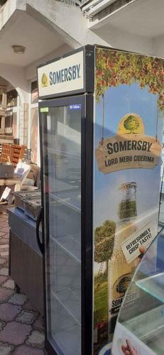 Vitrina vertikalna za odrzavsnje