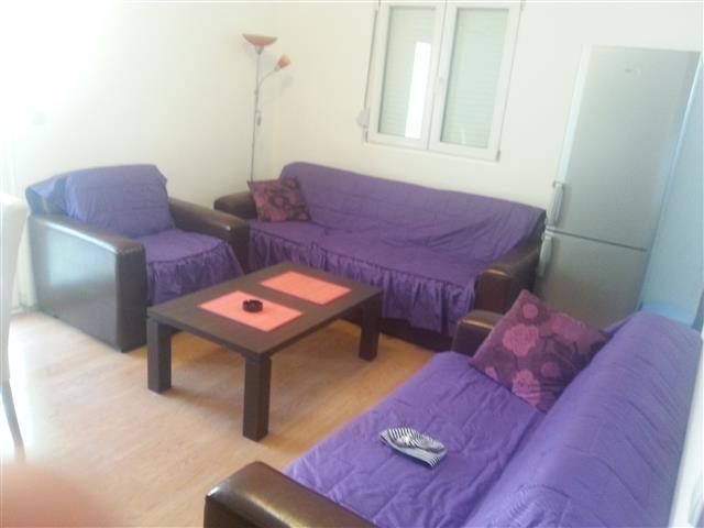 Izdajem-jednosoban-stan-44m2-u-centru-Budve