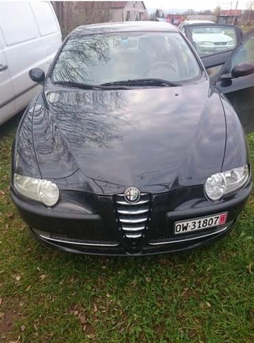 Alfa Romeo 147 -03