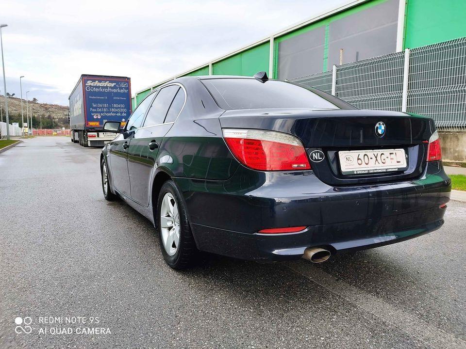 --BMW--520d--