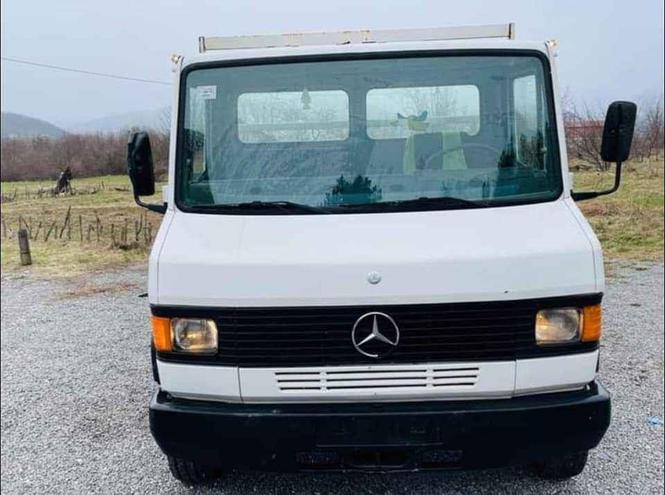 Mercedes Vario 714 D ima servo dupli tockovi extra stanje 06