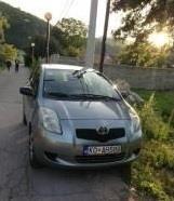 TOYOTA YARIS -06