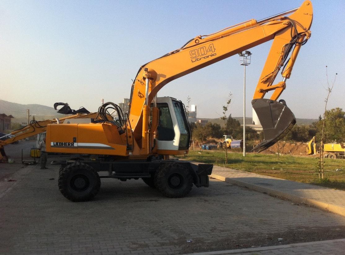 LIEBHERR--904