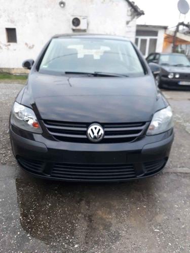 Golf 5+-1,9tdi-77kw 2005god