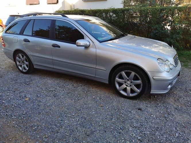 Mercedes C220 2006g