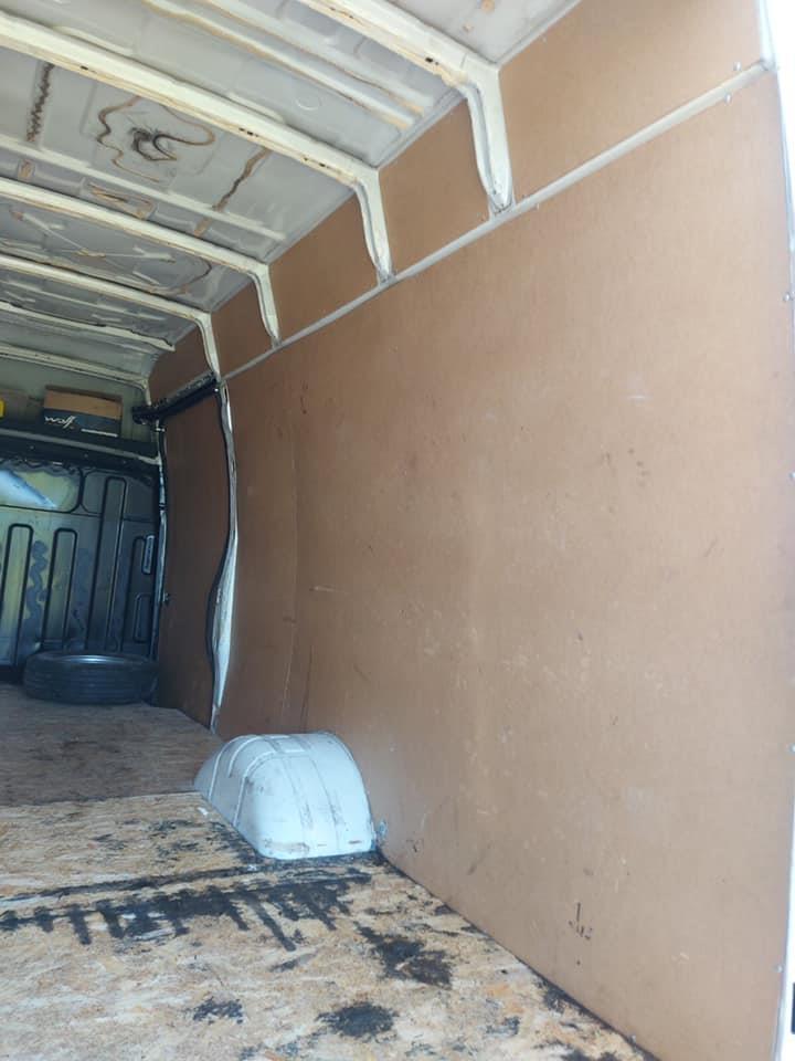 Iveco-daily-3-0-dizel-2009-godiste-long-verzija