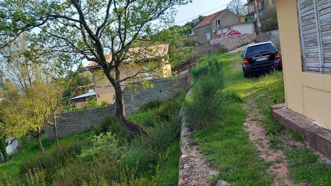 Povoljno, odličan plac