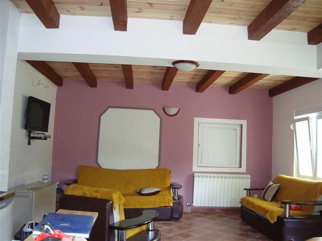 Kucu-140m2-idealnu-za-odmor-i-rekreaciju