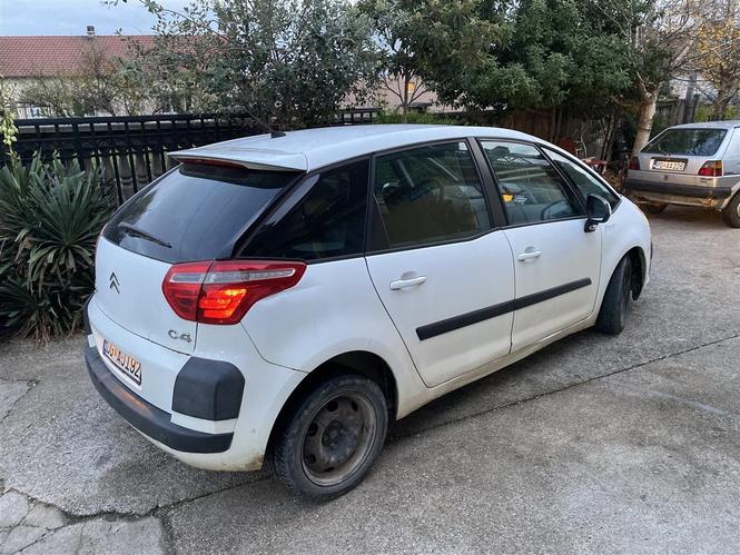 Citroen C4 Picasso- djelovi