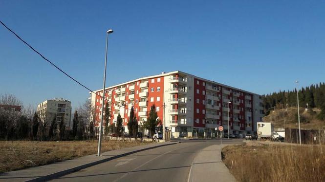 Trosoban stan 95 m2, IV sprat,Zabjelo – Ljubovic