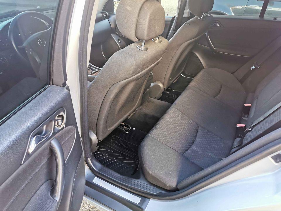 Mercedes-C220