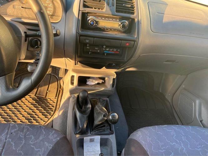 Nisan Terano 2.4 Benz-plin
