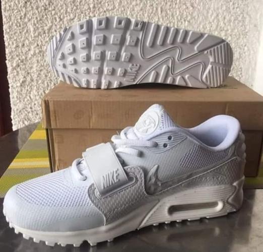 max90