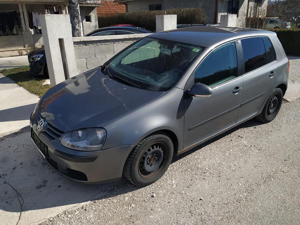VW-GOLF-1-9-TDI