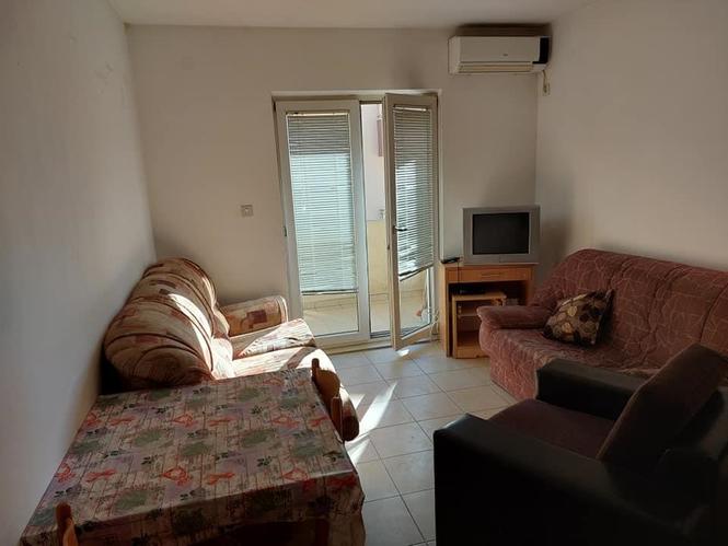 Jednosoban sta, Budva