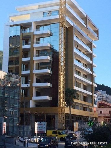 Stan 49m2 U sklopu Kompleksa Victoria Residence