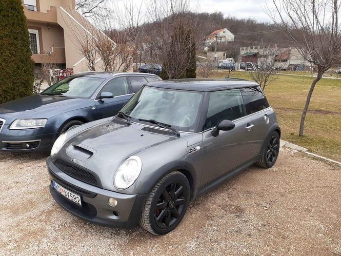 Mini Cooper S 1.6 125kw automatic. 069699445