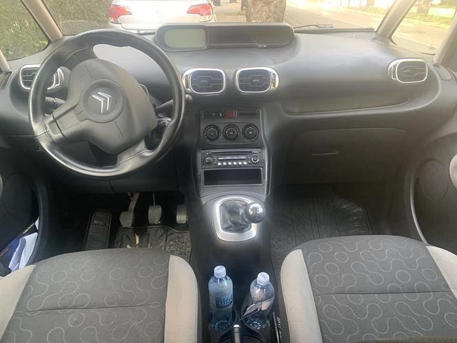 Citroen Picaso  1.6HDI     5500e
