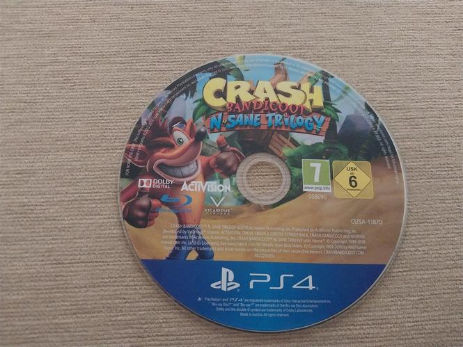 Prodajem polovnu igricu Crash Bandicot