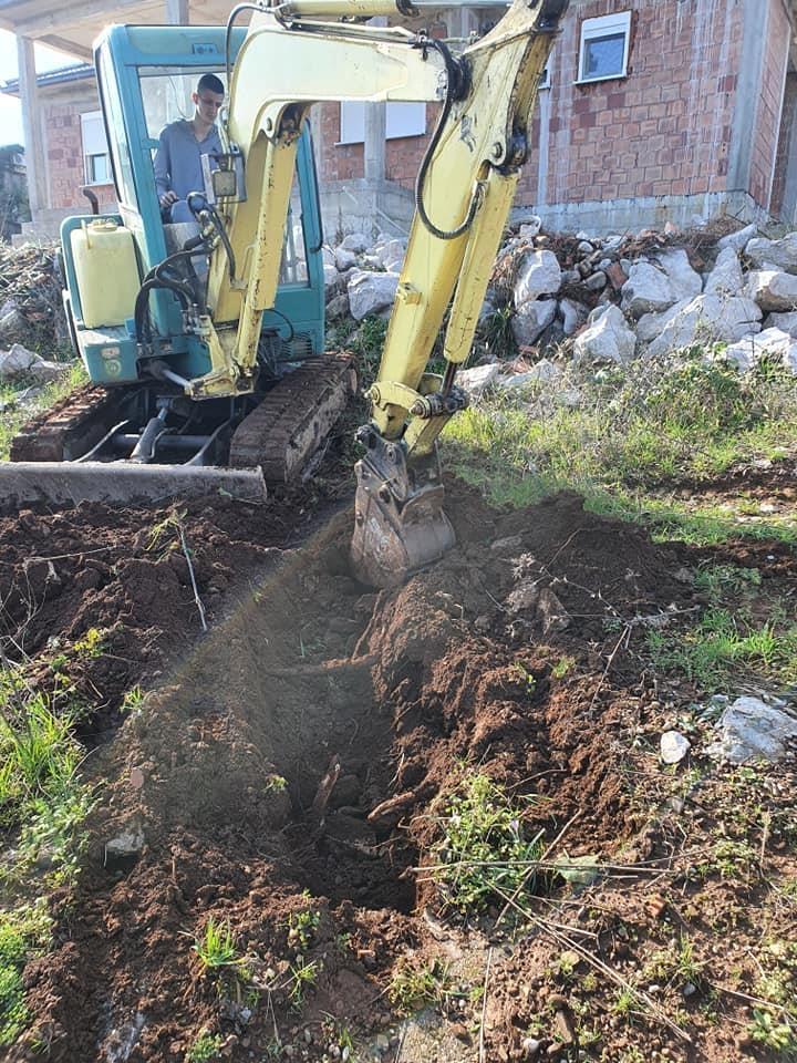 Yanmar-b37v-4-tone