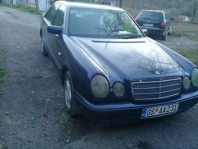 Mercedes