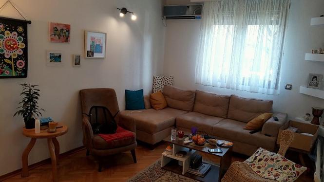 Prodajemo sređen, renoviran jednosoban stan na Zabjelu 57m2