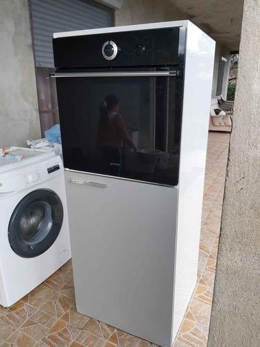 Ugradna rerna Gorenje simplisity i ugradni frizider Beko kom