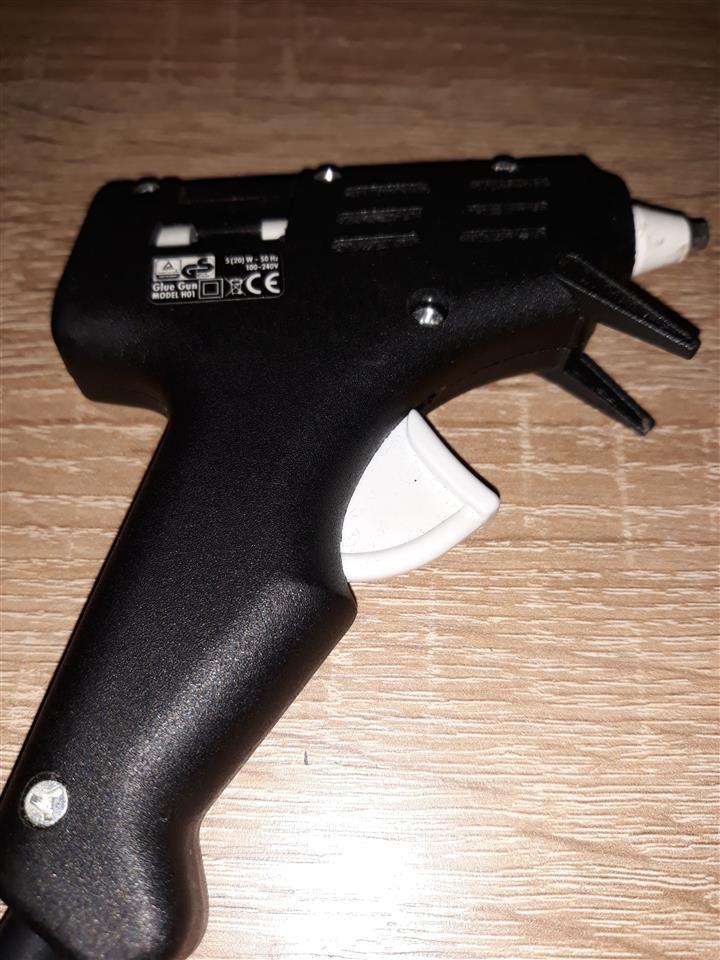 Pistolj-na-topli-lijepak