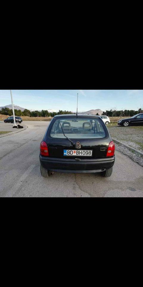 Pridaje-se-opel-corsa-1-2