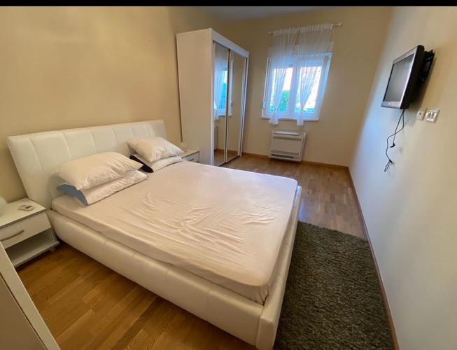 Izdavanje dvosoban stan City kvart