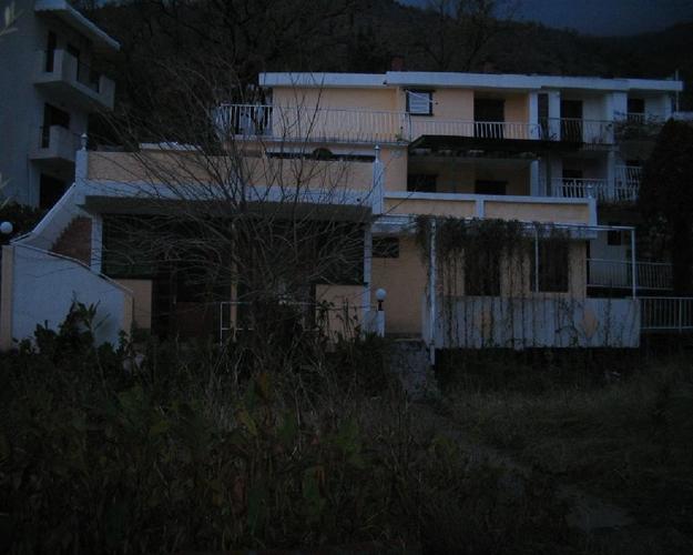 Kuca povrsine 250 m2 Petrovac